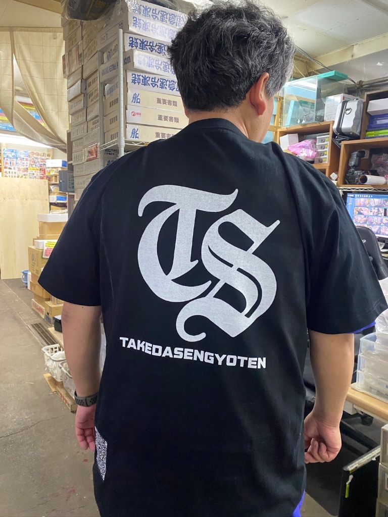 お店のTシャツ